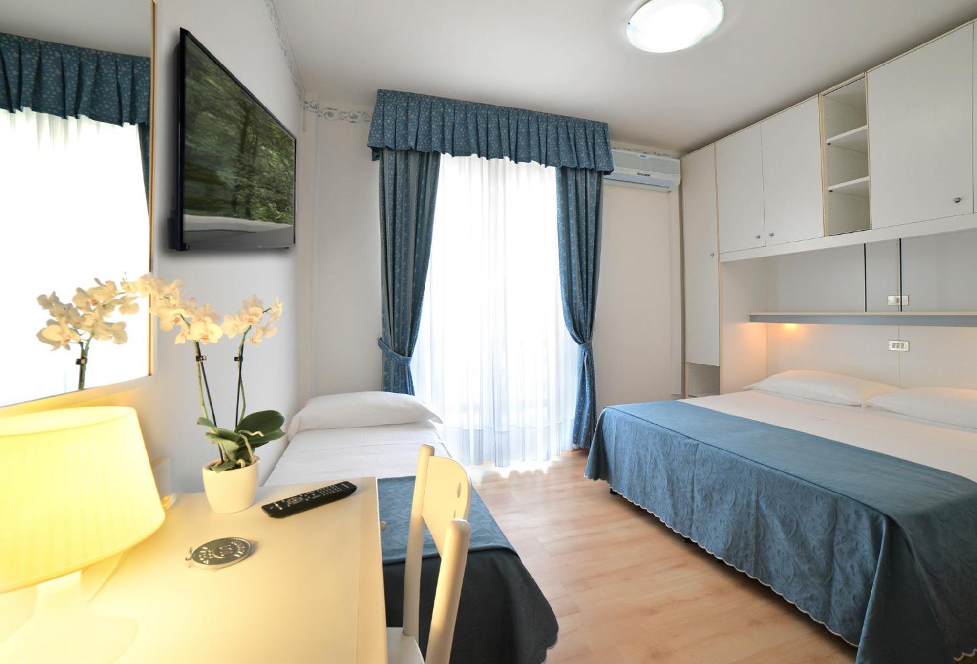 Hotel Laurin ليدو دي يسولو المظهر الخارجي الصورة