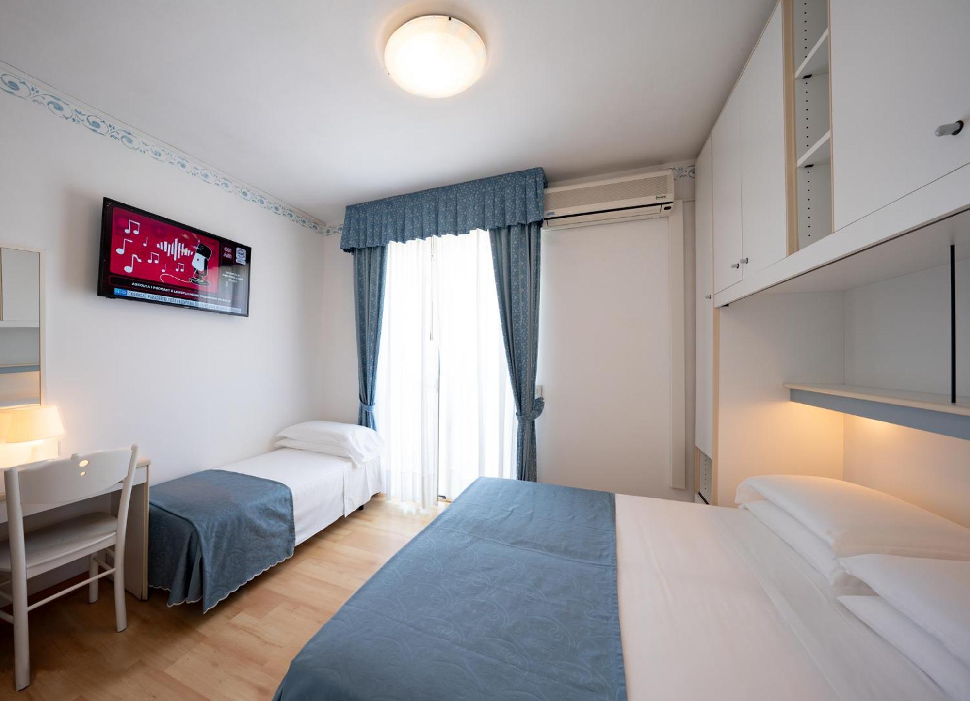 Hotel Laurin ليدو دي يسولو المظهر الخارجي الصورة