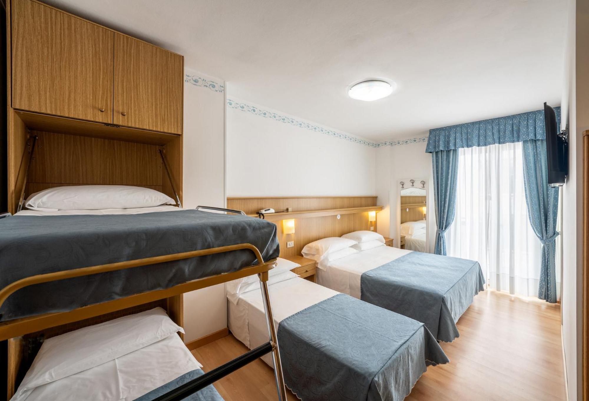 Hotel Laurin ليدو دي يسولو الغرفة الصورة